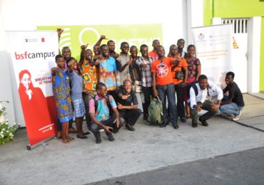 Photo de famille #Wikiciv à l'Institut-Goethe d'Abidjan.
